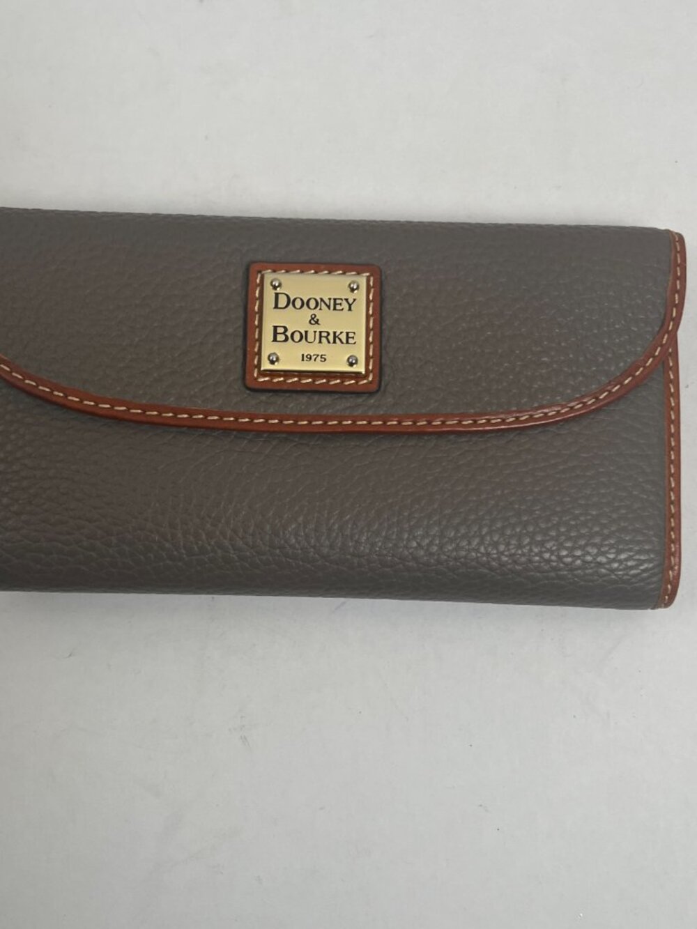 Dooney & Bourke Pebble Grain Continental Wallet